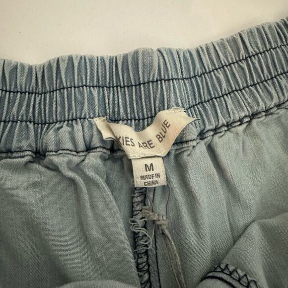 NEW Skies are Blue Streets with No Name Embroidered Tencel Shorts Size Medium - Picture 4 of 8